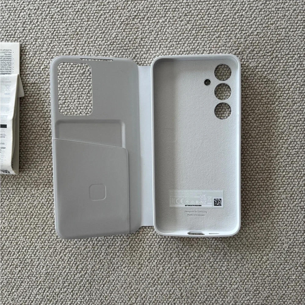 Genuine Samsung Galaxy S24+ S-View Wallet Phone Case - White